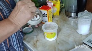 Мою холодильник.Разрыхлитель делаем сами.Буду печь пирог.