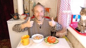 Обед с котями. Не зря сегодня сделал перестановку. Мукбанг. Обжор. Еда на камеру. Диета. Шизофрения.