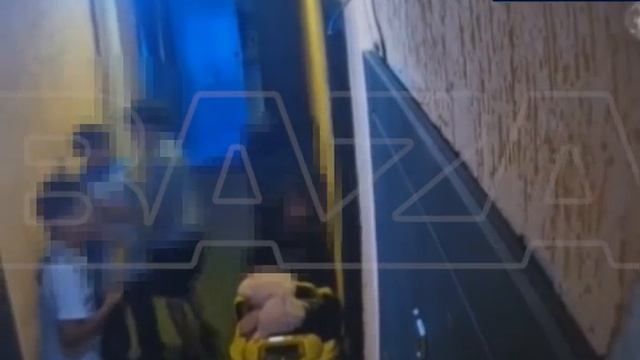 В Кемерово женщина избила плоскогубцами двух соседских девочек за то,что они уронили еду на подоконн
