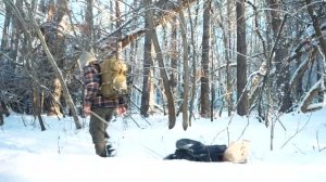 СТРОИМ СВЕРХСЕКРЕТНУЮ ЗЕМЛЯНКУ В ЛЕСУ - Год стройки от А до Я за 60 минут!