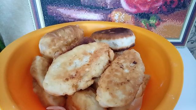 Пирожки с капустой с пылу с жару ☕🫖🥟