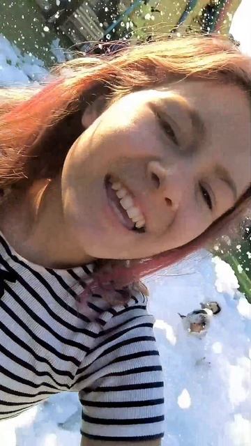 слушайте мою песню везде❤️❤️. прослушивания растут👍