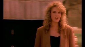 Trisha Yearwood - She s In Love With The Boy