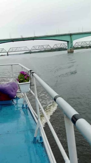 Теплоход 2.