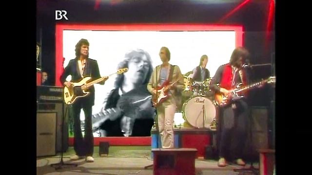 Dire Straits – Sultans Of Swing  (1978)