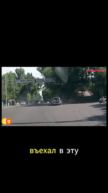 Никто не думал, что так закончится #авария #automobile #дтп #авариинадороге #юмор #приколынадороге