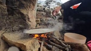 Выживание семьи из Ирана в диких условиях 5
