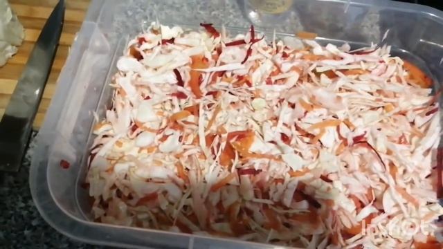 Обалденно вкусный салат с маринованной капустой,капусту больше не квашу,а делаю только так !