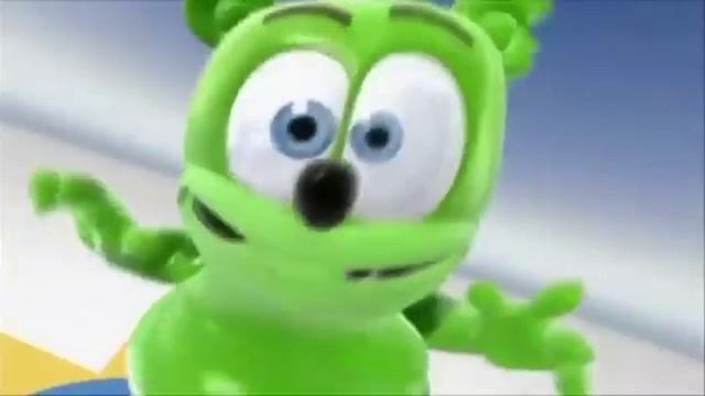 Gummy Bear Song Version English Но немного замедленная скорость