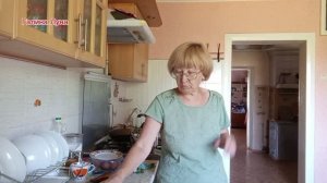 17.8.26. Сегодня пицца/ бывает, я тоже роняю/ даже неожиданно жарко, но ненадолго