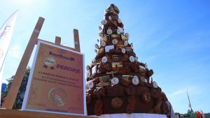 В Беларуси испекли гигантский царь-каравай весом 150 кг и раскрыли секреты булочки из детства