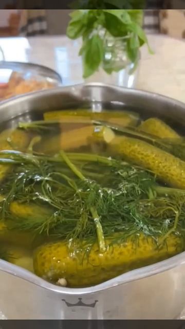 Малосольные огурцы. Рассол горячим способом🥒