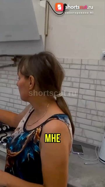 Маша повесила ШТОРУ_ Забавный момент с брокколи (1)