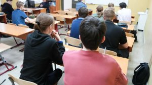 Россиянам напомнили о добровольной основе сборов на нужды класса в школах