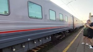 ЭП1М-660 С ПОЕЗДОМ 567С Анапа-Москва отправляется со станции Лиски