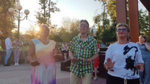 16 августа. А ты яблоко ела..