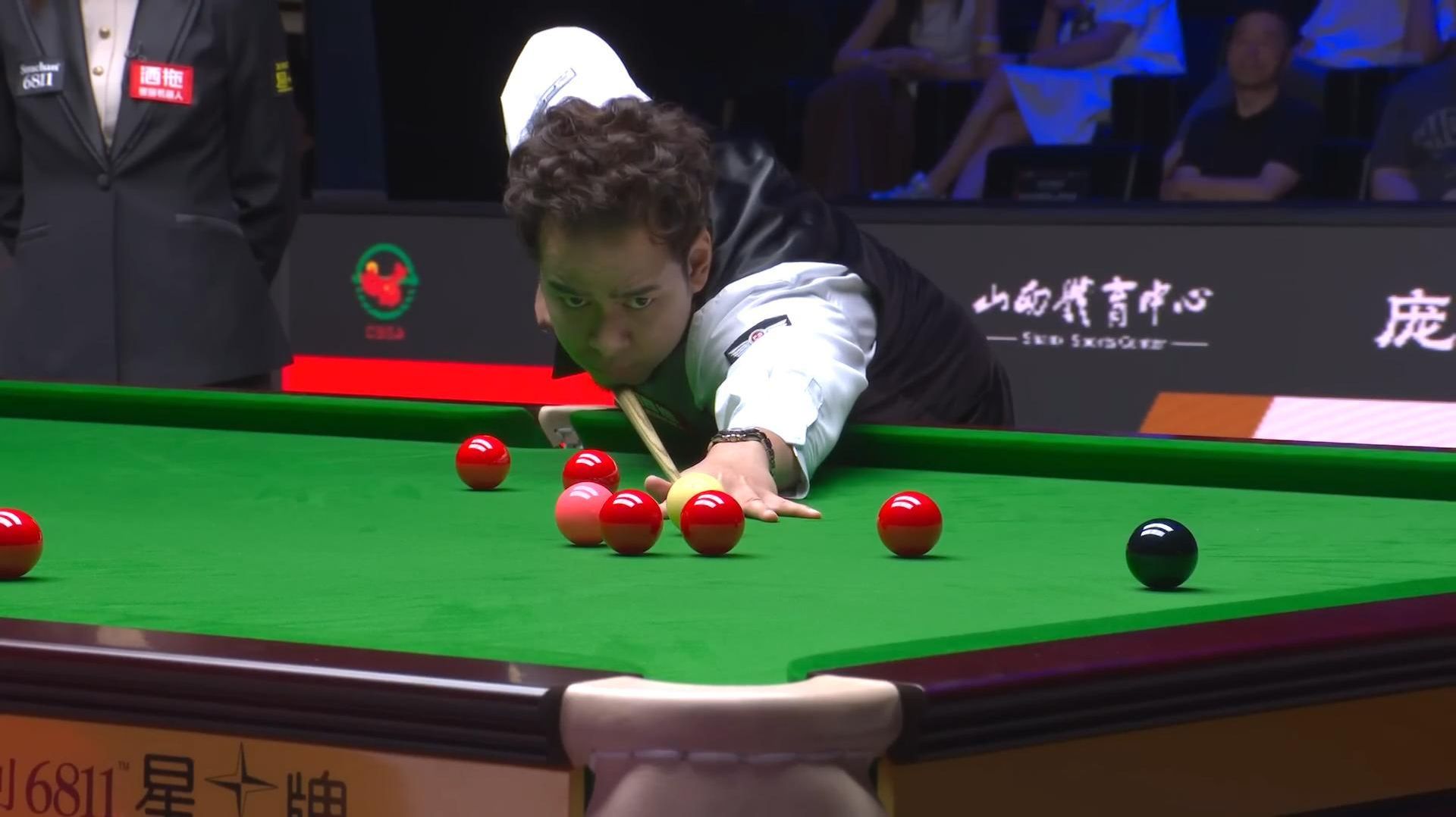 Снукер. ОДИН ФРЕЙМ ДО ФИНАЛА! Чжоу Юэлун против Ноппона Саенгкхама/China Open 2026