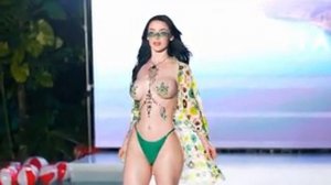 vidmo_org_Shay_Mariah-Capristan_Miami_Swim_Week_2024_320
