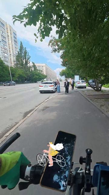 37 Кручу педали. Слушаем анекдот
