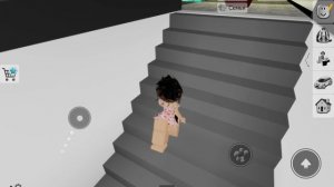 я играю в роблокс