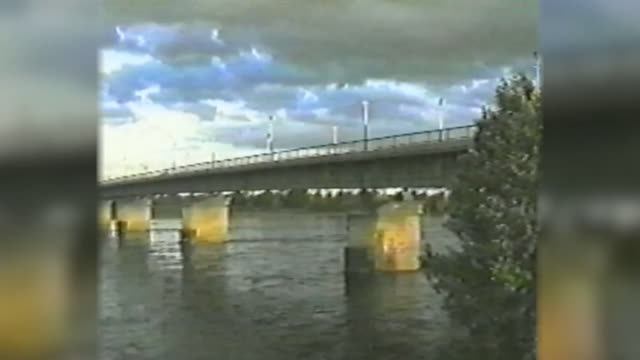 Мост через Енисей. Кызыл 1998 год.