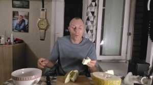 КУПИЛ ДЫНЮ