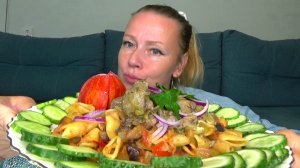 Мукбанг от Янусика Макароны , овощное рагу и печень тушеная. овощи. еда вкуснота.