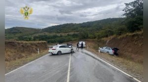 Ребенок погиб, четыре человека пострадали в ДТП в Дагестане. 

Мужчина на Lada Granta вылетел на вст