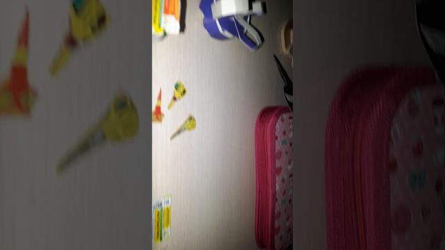 Я нашла какую то коробку что в ней????