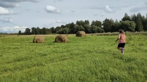 16-08-2026.Первый раз села за руль.Учусь водить.У реки.