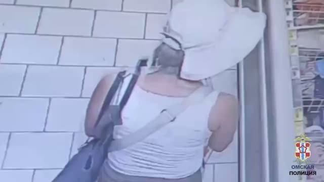 Розыск трех подозреваемых в кражах