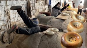 Как выпекают легендарный Самаркандский хлеб. 15 000 буханок в день