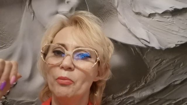 Как он решил вопросы с бизнесом?