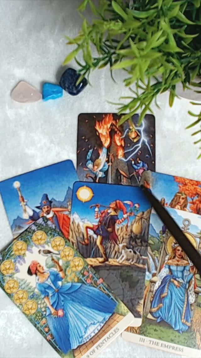 ЧТО БЫ ОН ХОТЕЛ СКАЗАТЬ ВАМ СЕЙЧАС?🌷ТАРО ГАДАНИЕ 🃏❤️