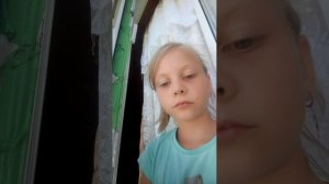 скидываю вещи с окна 🥰