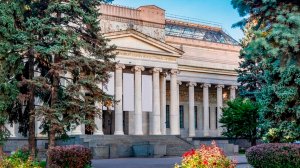 В Пушкинском музее открылась выставка медиаискусства «Вертикальные моря»