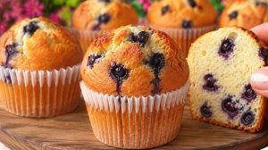 Просто смешайте и выпекайте! Самые вкусные ягодные маффины