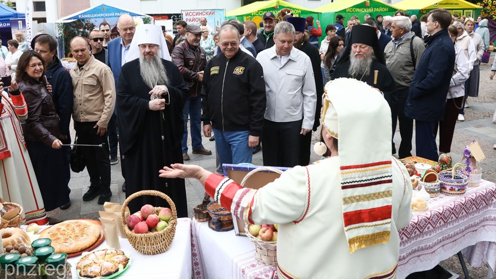 Губернатор поблагодарил всех, кто участвовал в восстановлении Спасского кафедрального собора