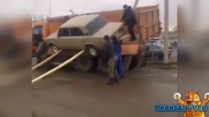 vidmo_org_PRIKOLY_2015_Podborka_luchshego_2015_Funny_videos_7_YUmor_Prikoly_Smeshnoe_video_i_Anekdot