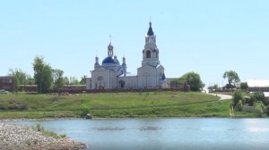 Творческие выступления, выставка урожая и игры для детей