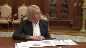 Владимир Путин в Кремле принял главу Ненецкого автономного округа Ирину Гехт.