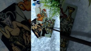 А ЧТО ОН ХОЧЕТ ОТ МЕНЯ? 🌷ТАРО ГАДАНИЕ 🃏❤️
