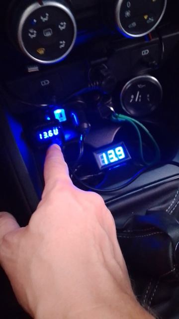 Амперметр при подключении телефона в USB