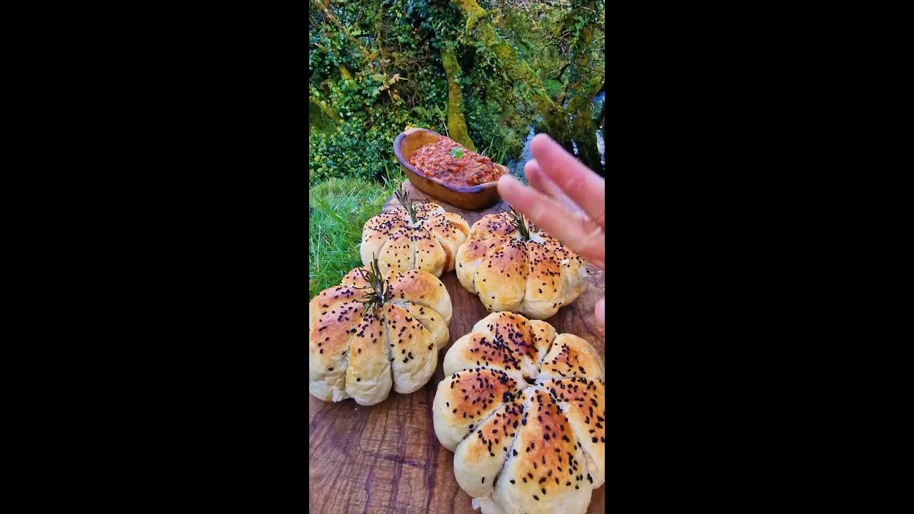 Пицца в форме тыквы — выглядит невероятно вкусно!