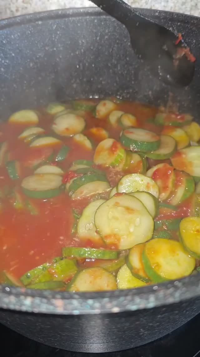 Салат из огурцов по Грузински на зиму.