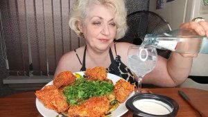 Мукбанг НАЖОРИСТАЯ Вкуснота/ ГЛАВНОЕ Не Нарваться на ПОДДЕЛКУ!