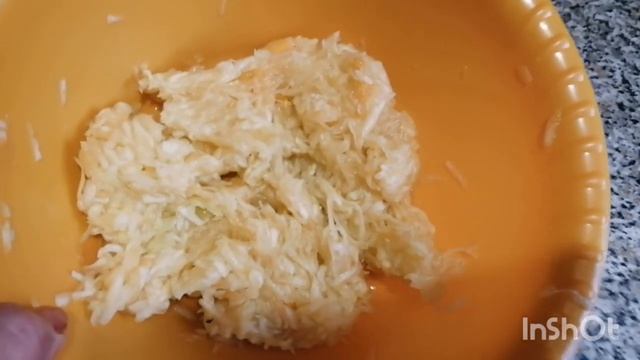 Очень вкусный закусочный торт из кабачковых блинчиков с фаршем аля Болоньезевам понравится !