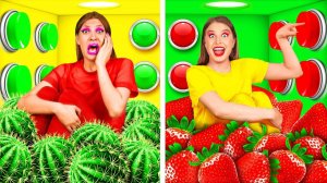 1000 Загадочных Кнопок и Только Одна Тебя Спасет # Смешные Cитуации от Fun Challenge