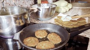 УТРО ☀️ ☕ Первый урожай🥒Жарю оладьи🥞