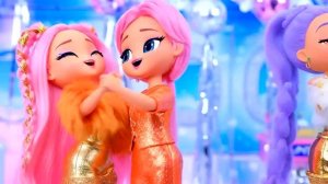 K-Pop Охотницы в золотом пушистом и серебряном самолёте! Веселые ❤️ DIY поделки детям